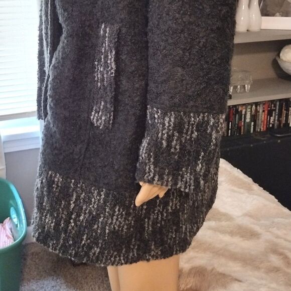 Variations Women's Size XL Long Gray Snap Button Closure Winter Fuzzy Coat - Picture 3 of 12